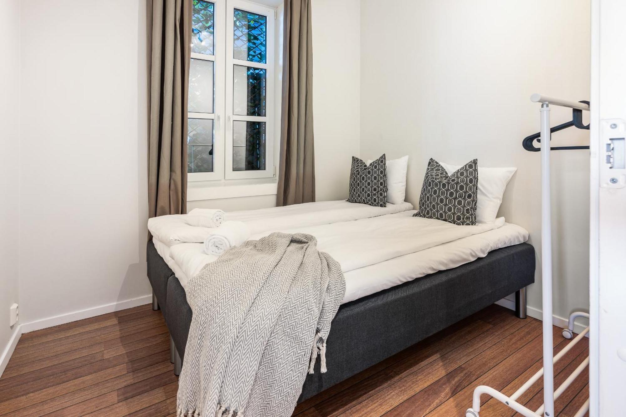Central Seafront Apartments With Parking And Self Check-In! Bergen Kamer foto